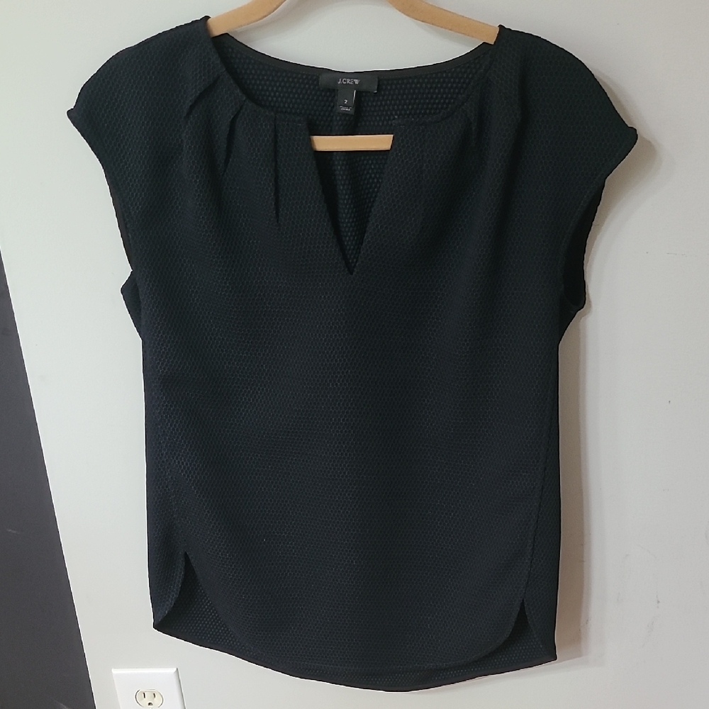 J. Crew Textured Fabric V-neck Sleeveless With Pleated Details Black Size 2